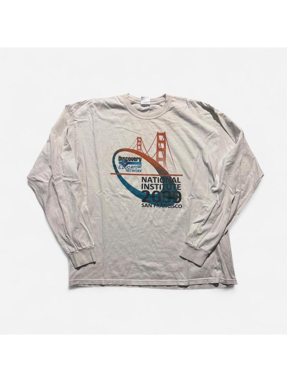 Discovery Men's White and Grey Shirt